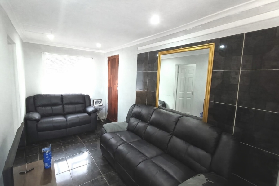 3 Bedroom Property for Sale in Parsonsvlei Eastern Cape